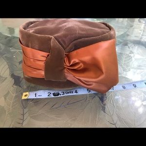 Vintage velvet and satin pillbox hat